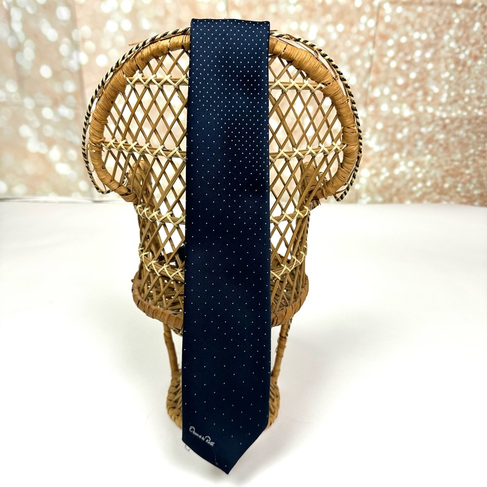 Vintage Oscar De La Renta Luxury Logo Tie